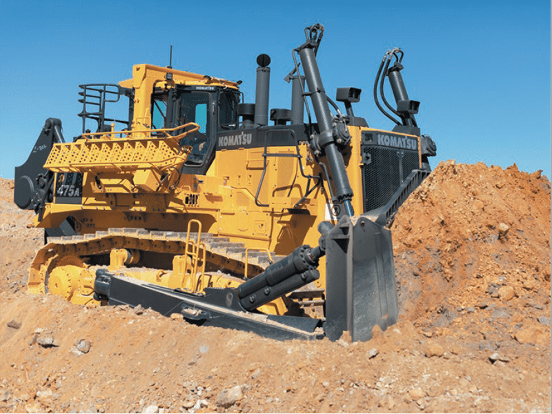 Komatsu D475A-8 dozer makes an impact - TradeEarthmovers