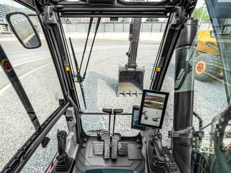 Volvo CE and Unicontrol announce partnership - TradeEarthmovers